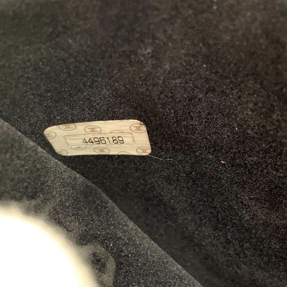 Chanel long strappurse Box Vanity Cosmetic Bag Patent Leather Black Authentic - Picture 12 of 14